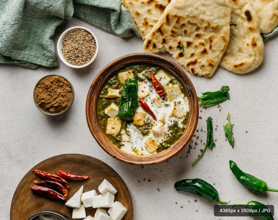 शाही पनीर करी म्हणजे उत्तर भारतातील एक समृद्ध, गोडसर आणि मसाल्याने परिपूर्ण अशी खास डिश. नावातच "शाही" आहे, म्हणजेच ही डिश राजेशाही थाटाची! ही रेसिपी खास त्यांच्यासाठी आहे जे पनीरप्रेमी आहेत आणि जे आपल्या घरच्या स्वयंपाकघरात रेस्टॉरंट स्टाईल शाही पनीर रेसिपी बनवू इच्छितात.